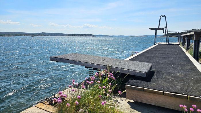 Bild 3 på NY! Hundvänligt hus i Hjälmvik med havsglimt