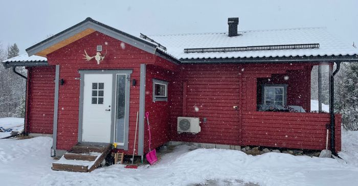 Hyr denna stuga i Vemdalsskalet på 75 m². 6 sängplatser. 1 200 - 1 500 kr per dag. Se bilder och tillgänglighet här.