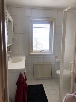 Bekvämt hus med fantastisk sjöutsikt - Bild 11