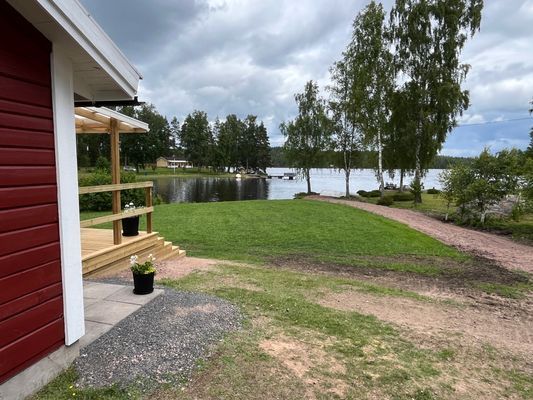 Stuga med sjötomt nära Hultsfred |SE05088