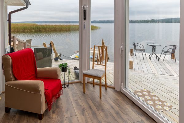 Sjötomt/sjöläge med båt och egna bryggor/trädäck - Bild 21