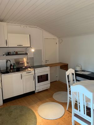 Kustnära och trivsam Gäststuga - Bild 11