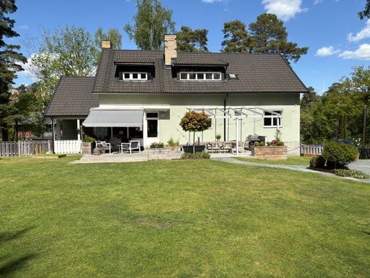 Hus i Stockholm / Saltsjöbaden med pool - Bild 11