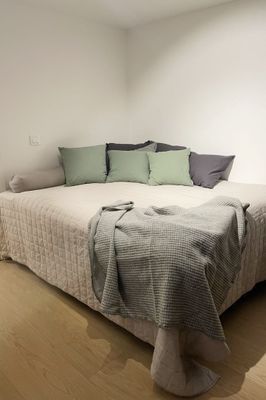 Rymlig lägenhet Södertorg - Bild 7