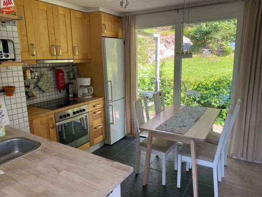 Litet hus nära Sandsjöbacka naturreservat