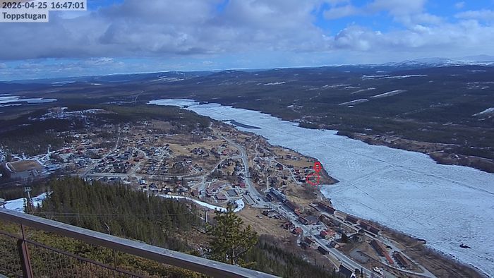 Hyr denna stuga i Funäsdalen på 200 m². 8-10 sängplatser. 15 400 - 35 000 kr per vecka. Se bilder och tillgänglighet här.