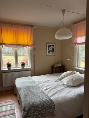 Ostörd idyll på gammal mindre gård - Bild 8