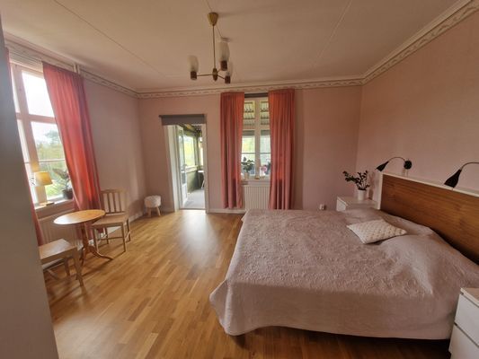 Bild 4 på Hyr hus på en liten hästgård.