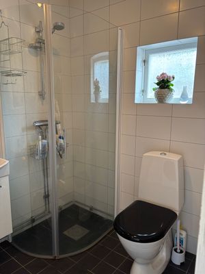 Ostörd idyll på gammal mindre gård - Bild 11