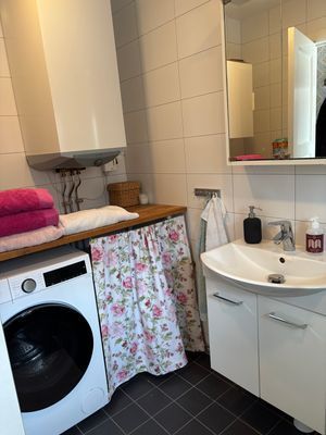 Ostörd idyll på gammal mindre gård - Bild 12