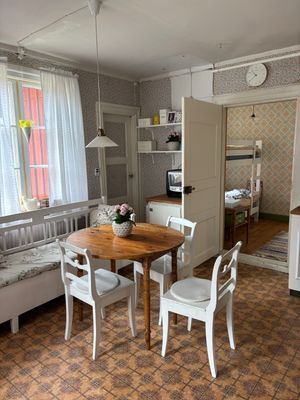 Ostörd idyll på gammal mindre gård - Bild 17