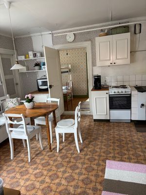 Ostörd idyll på gammal mindre gård - Bild 19