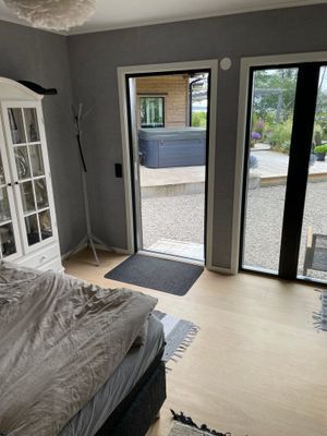 Stuga/rum på landet nära sjö och bad - Bild 9