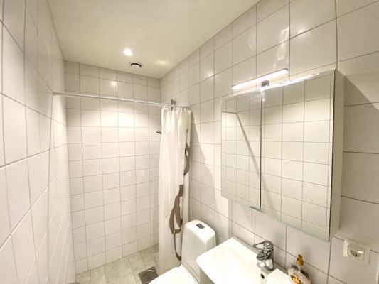 Nybyggd Radhus i markplan med balkong - Bild 7
