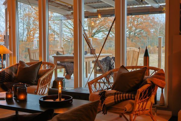 Jägarbostaden – ljus lägenhet med terrass & utsikt - Bild 9