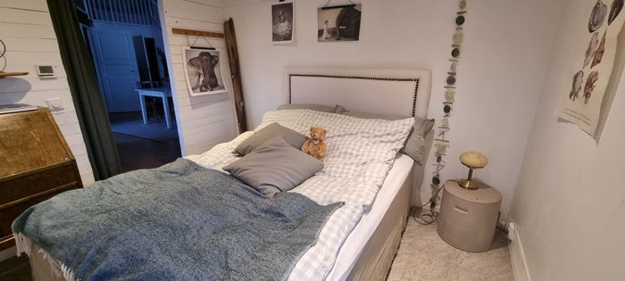Unikt boende på egen gård m sjötomt - Bild 11