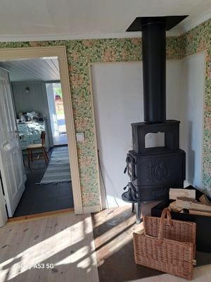 Charmig drängstuga från 1880 på hästgård - Orust - Bild 13