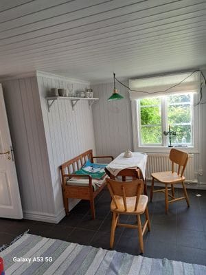 Bild 4 på Charmig drängstuga från 1880 på hästgård - Orust
