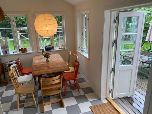 Bild 4 på Charmig stuga i Grebbestad