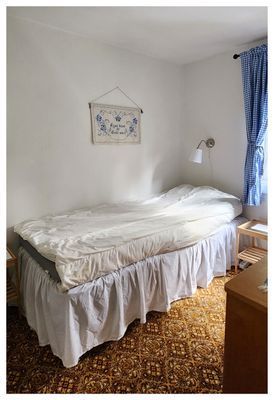 Sovrum 2 med två stycken 90 cm sängar
