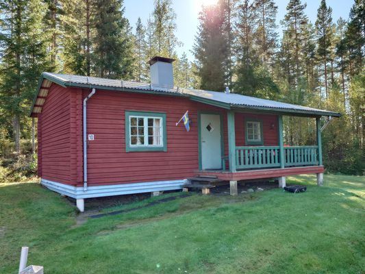 Hyr denna stuga i Ekshärad på 45 m². 4 sängplatser. Från 8 500 kr per vecka. Se bilder och tillgänglighet här.