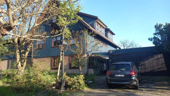 Hus pa klipporna med havsutsikt - Bild 32