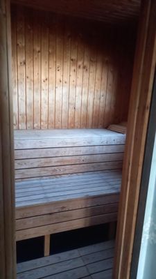 Hyr denna stuga i Karlskrona på 325 m². 5-7 sängplatser. 12 000 - 18 000 kr per vecka. Se bilder och tillgänglighet här.