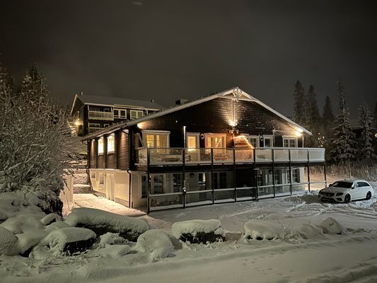 Mysigt fjällboende i Åre Björnen