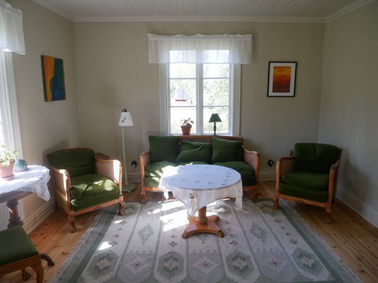Hemtrevligt 1800-tals hus nära sjö och skog. - Bild 7