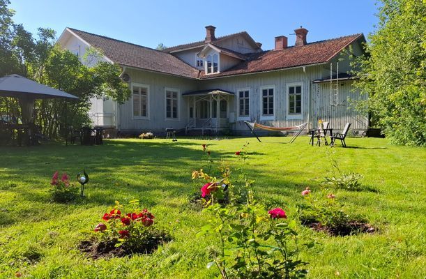 Adeles hus (en "stor stuga")
