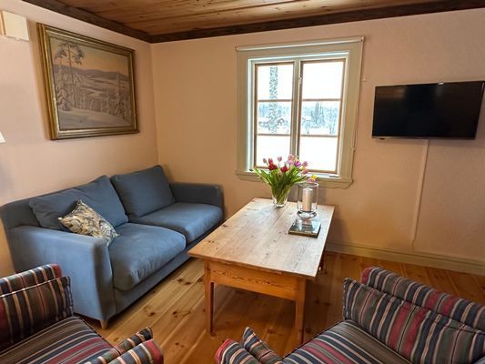 Bild 4 på Harsa 12 km. Järvsöbacken 5 km. Kamin. Diskmaskin.