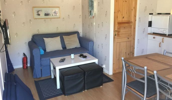 Bild 3 på För den lilla familjen i naturskönt område