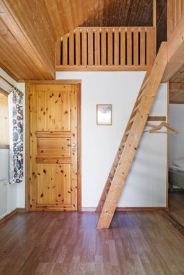 Bild 3 på Rum 25 – mysigt stugrum direkt vid vattnet