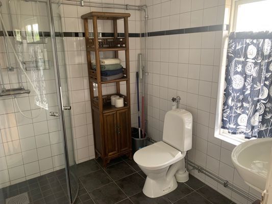 Charmig lantlig stuga med air condition. - Bild 16