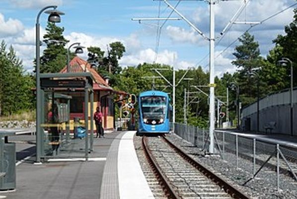 Rymligt hus nära bad och Stockholm city - Bild 23