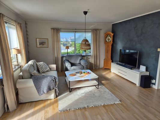 Härligt hus och trägård på västra Tjörn - Bild 7