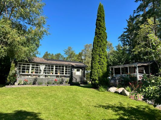 Mysig stuga i Roslagen, nära Öregrund & Östhammar