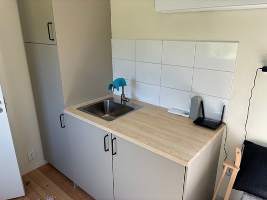 Sjönära sommarhus utanför Visby - Bild 41