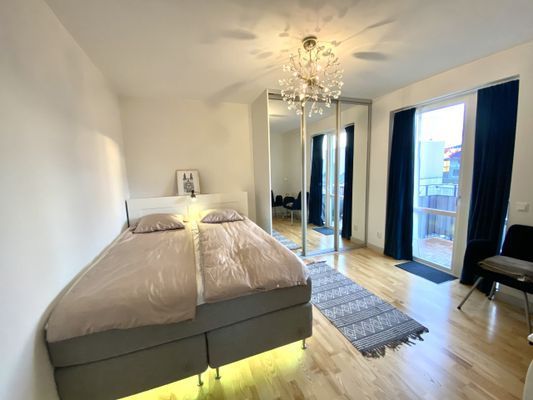 Bild 3 på Nybyggd Radhus i markplan med balkong