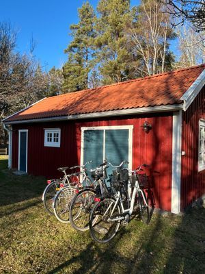 Mysig röd/vit stuga i småland - Bild 9