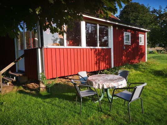 Mysig stuga med sjöutsikt, inkl. båt och brygga - Bild 6