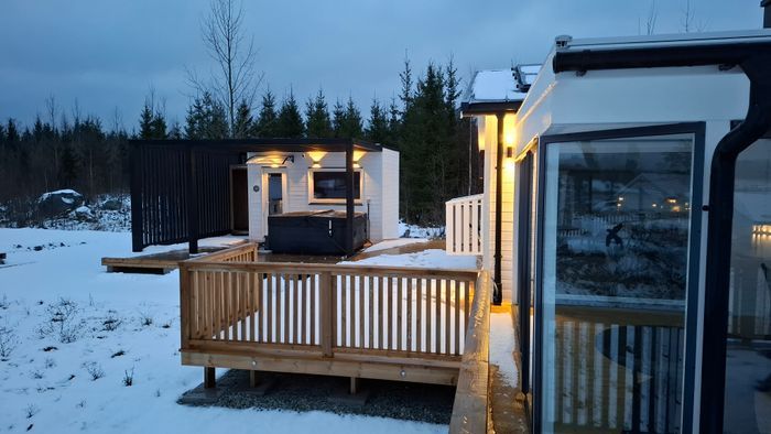 Bild 4 på Modern Stuga med sjöutsikt, spa anläggning