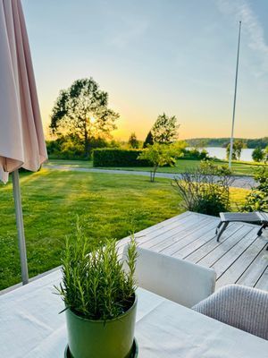 Topprenoverat med privat brygga på gård i Sörmland - Bild 47