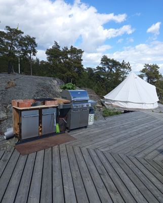 Stuga vid havet med utsikt utöver det vanliga