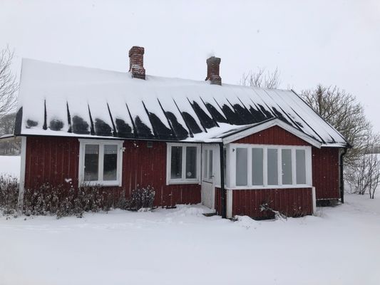 Mysig stuga lantligt och fridfullt läge