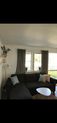 Hyr denna stuga i Vibble på 37 m². 4 sängplatser. 6 000 - 7 500 kr per vecka. Se bilder och tillgänglighet här.