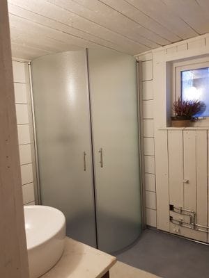 Mysig fjällstuga.