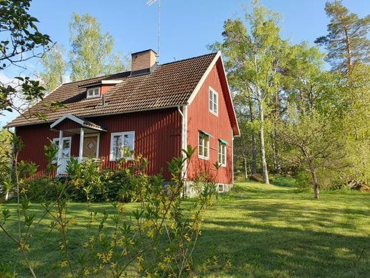 Välkommen: Nära sjön och i hjärtat av Småland