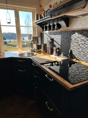 Bild 4 på stuga vid sjö på landet