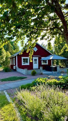 Hyr denna stuga i Väckelsång på 62 m². 6 sängplatser. Från 12 500 kr per vecka. Se bilder och tillgänglighet här.